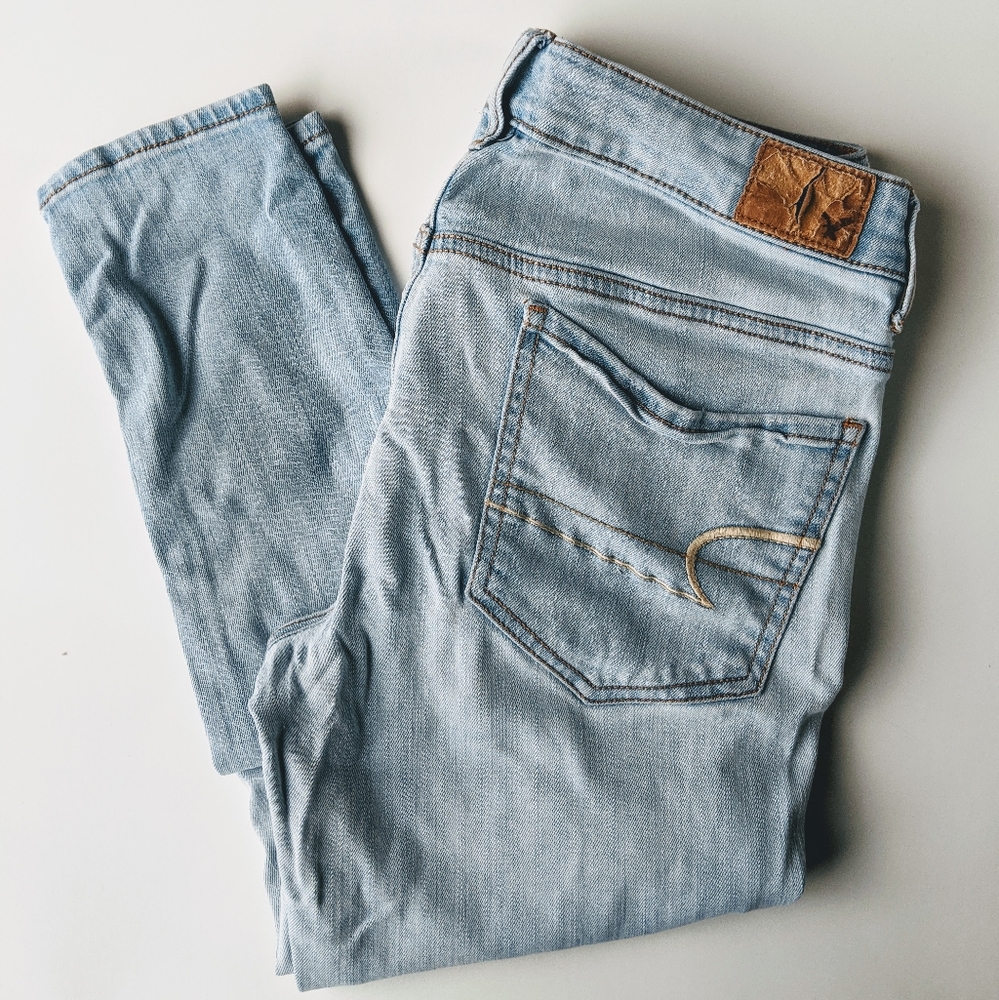 American Eagle Light Wash Jeggings 6P